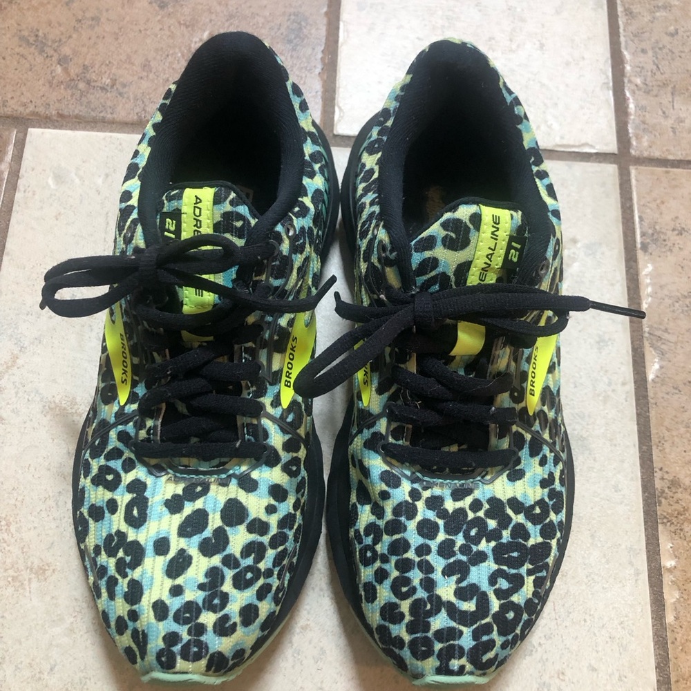 Brooks Black and Green Athletic Shoes with Bold Design